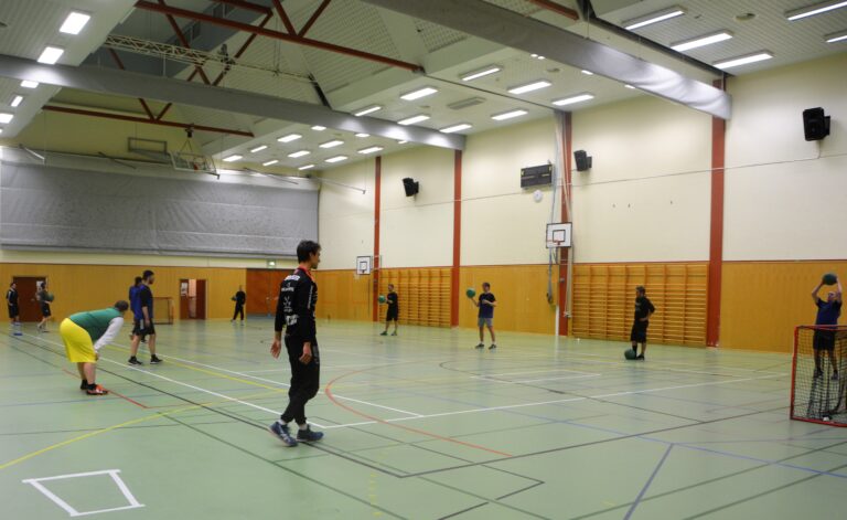 Keltamustat palasivat treeneihin – Harjoituskauden keskeisenä teemana ulkopelin parantaminen